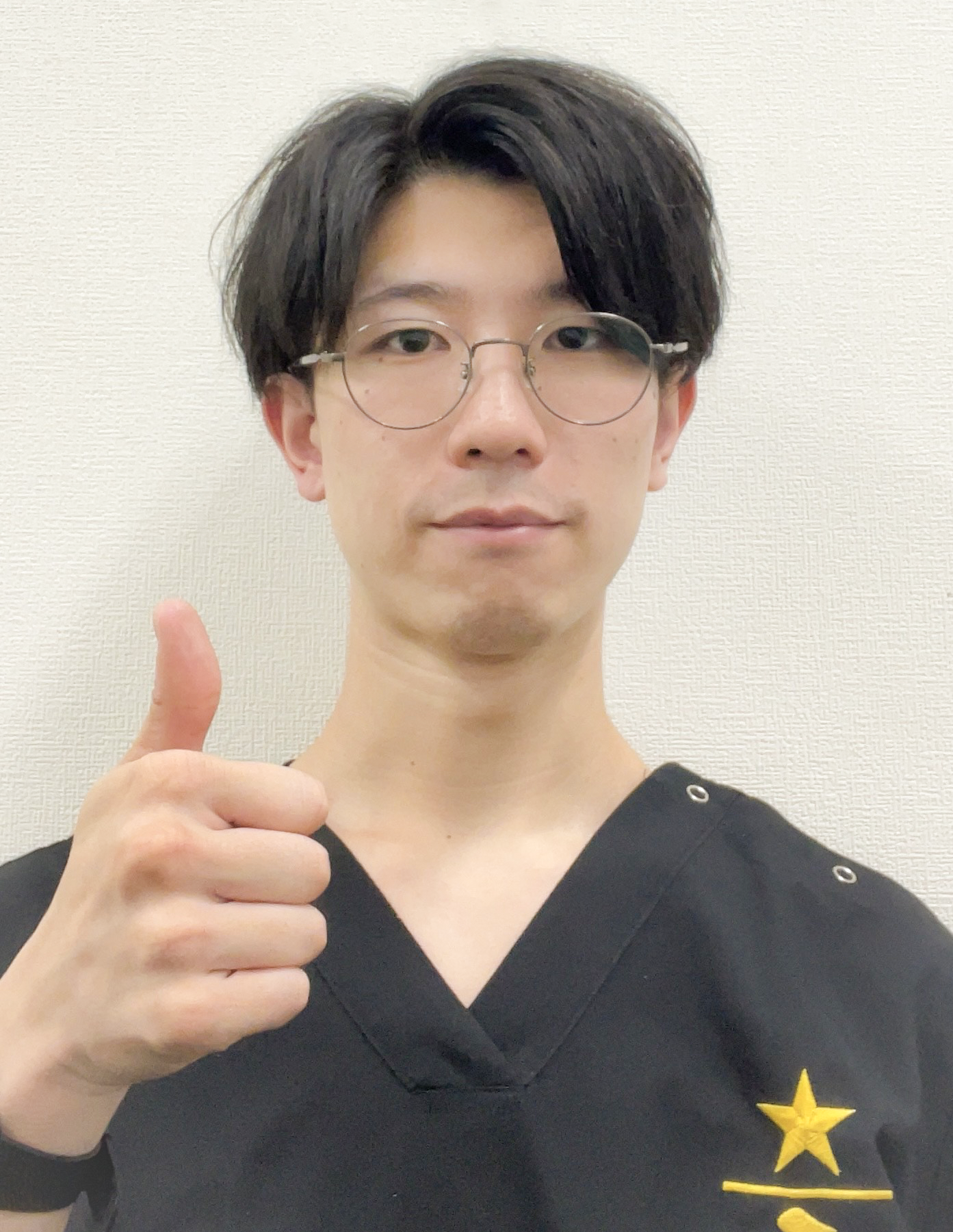 環状通東あおば接骨院・はりきゅう院院長、秋庭 涼冴